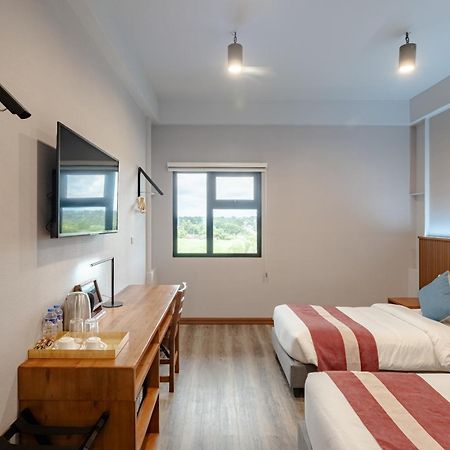 Kekehyu Business Hotel Valencia  Екстериор снимка