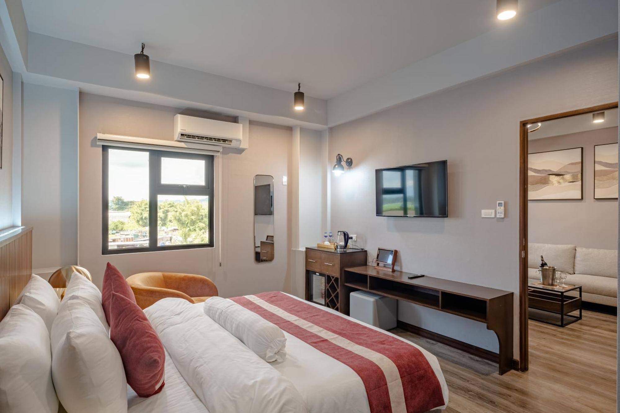 Kekehyu Business Hotel Valencia  Екстериор снимка