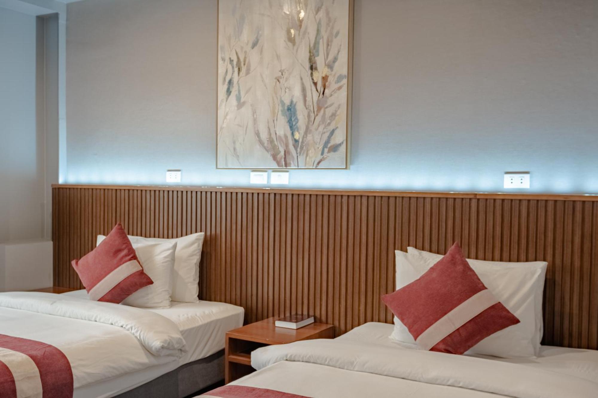 Kekehyu Business Hotel Valencia  Екстериор снимка