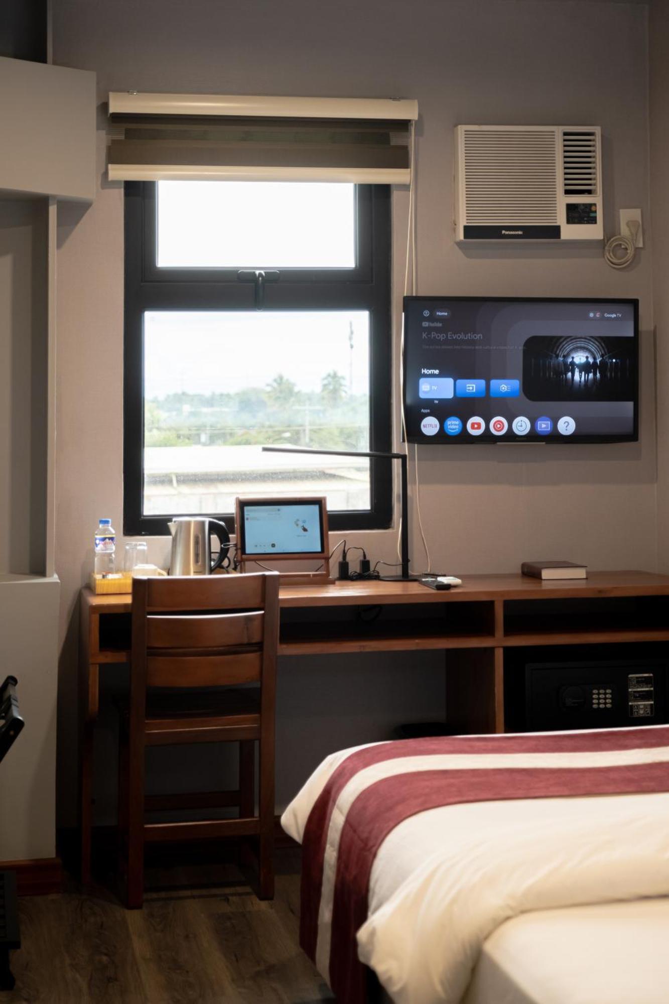 Kekehyu Business Hotel Valencia  Екстериор снимка