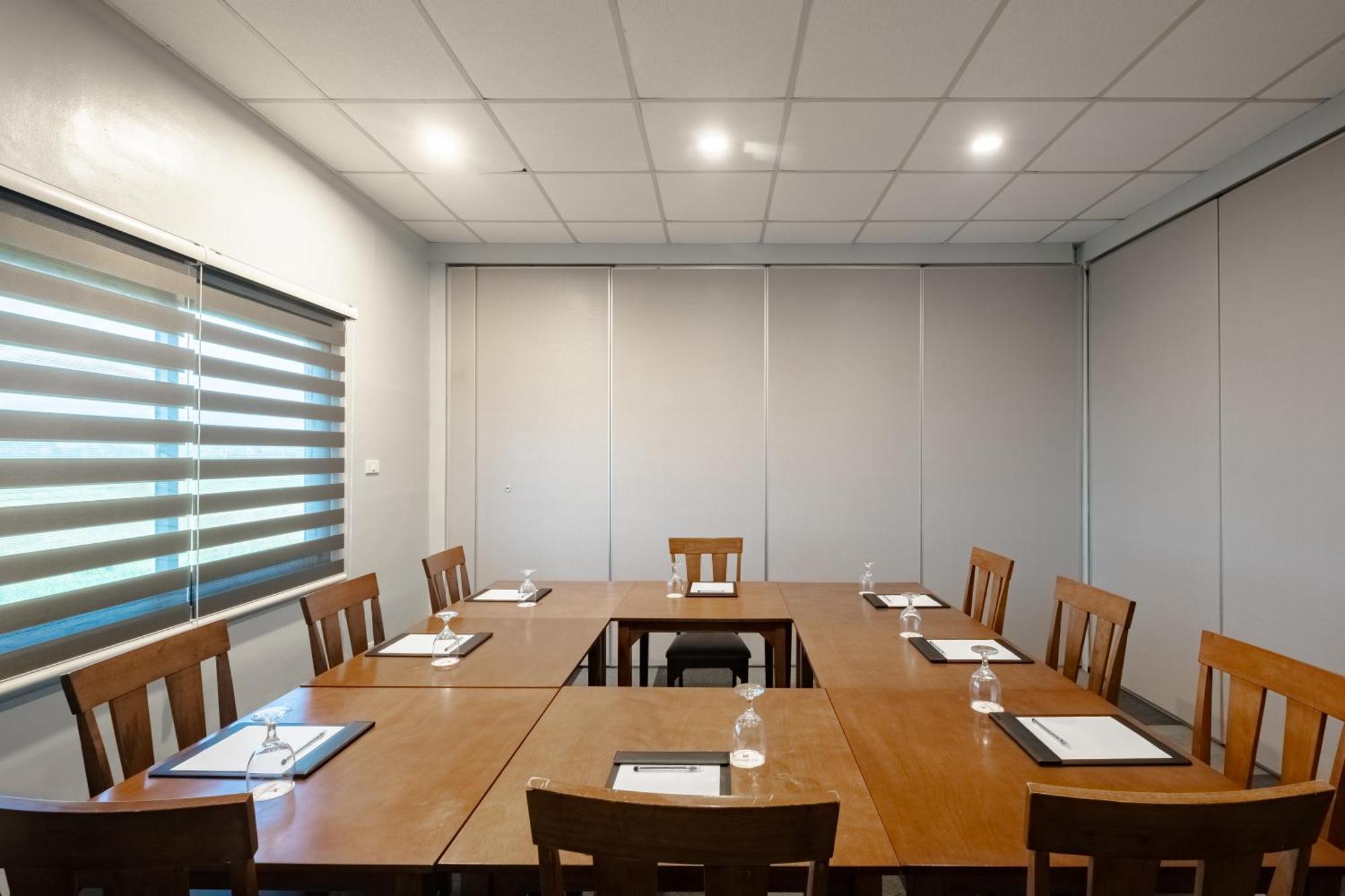 Kekehyu Business Hotel Valencia  Екстериор снимка