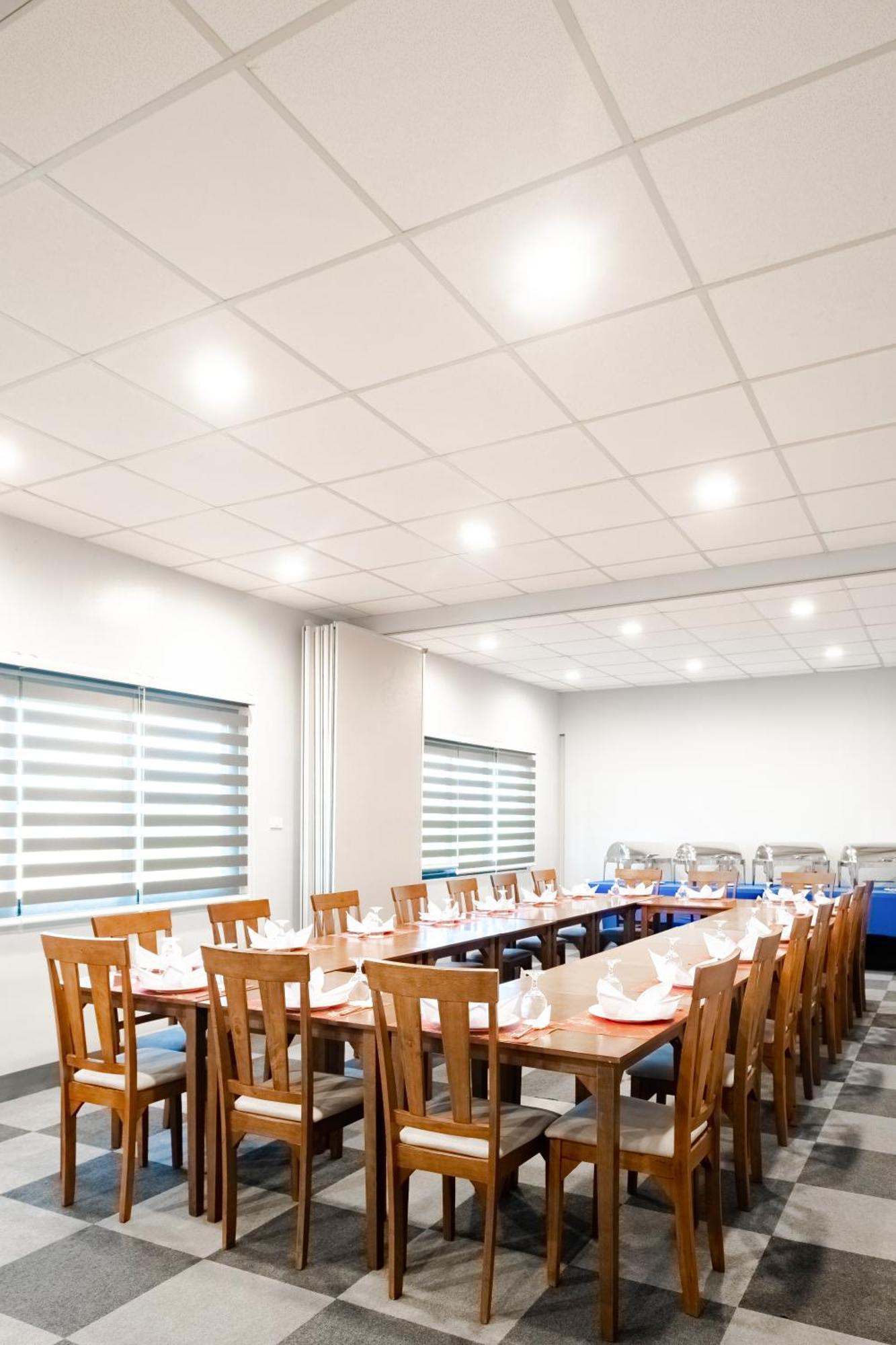 Kekehyu Business Hotel Valencia  Екстериор снимка
