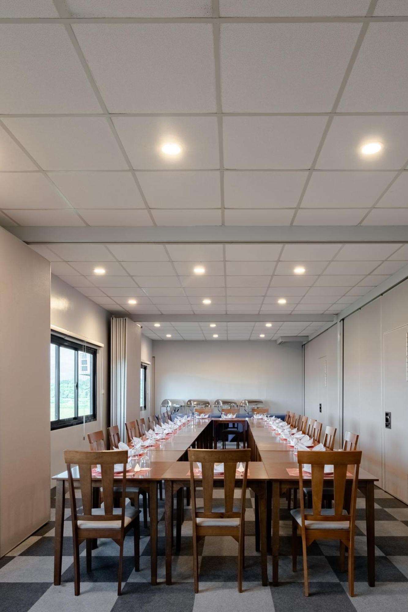 Kekehyu Business Hotel Valencia  Екстериор снимка