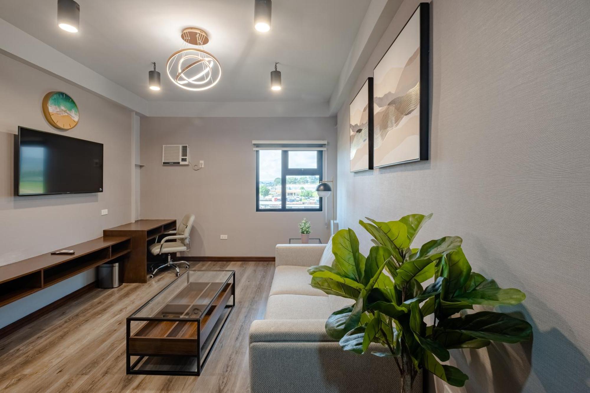 Kekehyu Business Hotel Valencia  Екстериор снимка