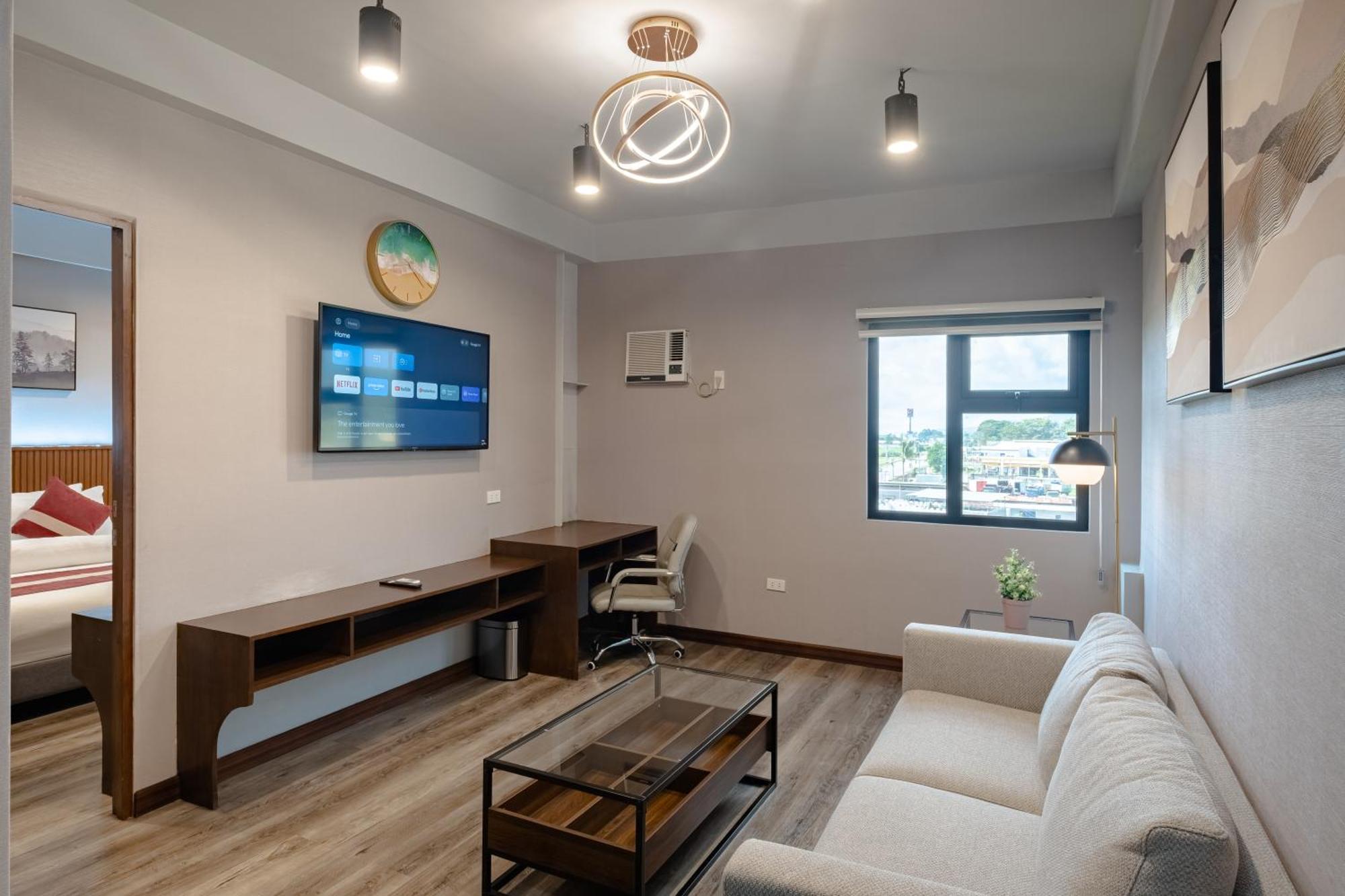 Kekehyu Business Hotel Valencia  Екстериор снимка